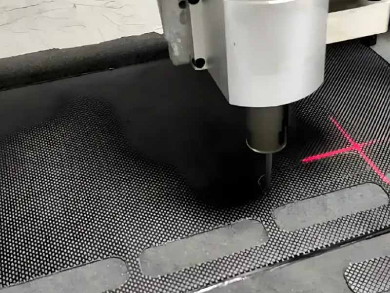 how to cut carbon fiber
